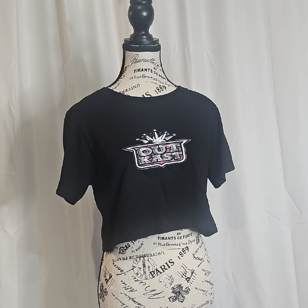 OUT KAST Black Crop T-Shirt